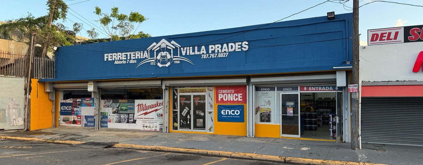 Fachada de Ferretería Villa Prades en el Centro Comercial Villa Prades, San Juan